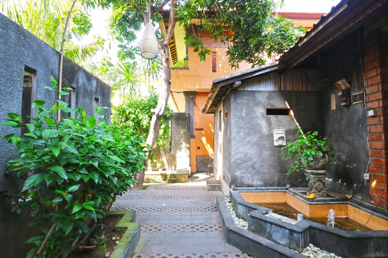 Kedin'S Inn Seminyak Buitenkant foto